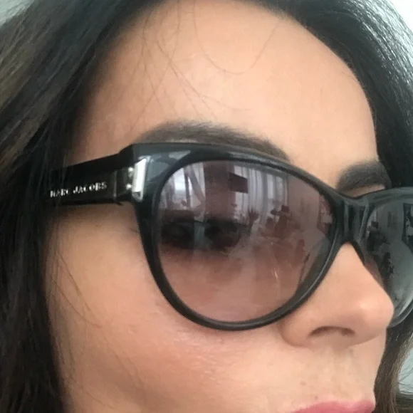 Cat eye style Marc jacobs sunglasses - Picture 6 of 10